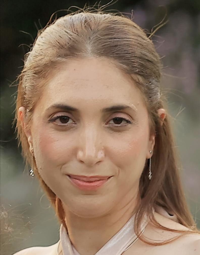 שלי הדר